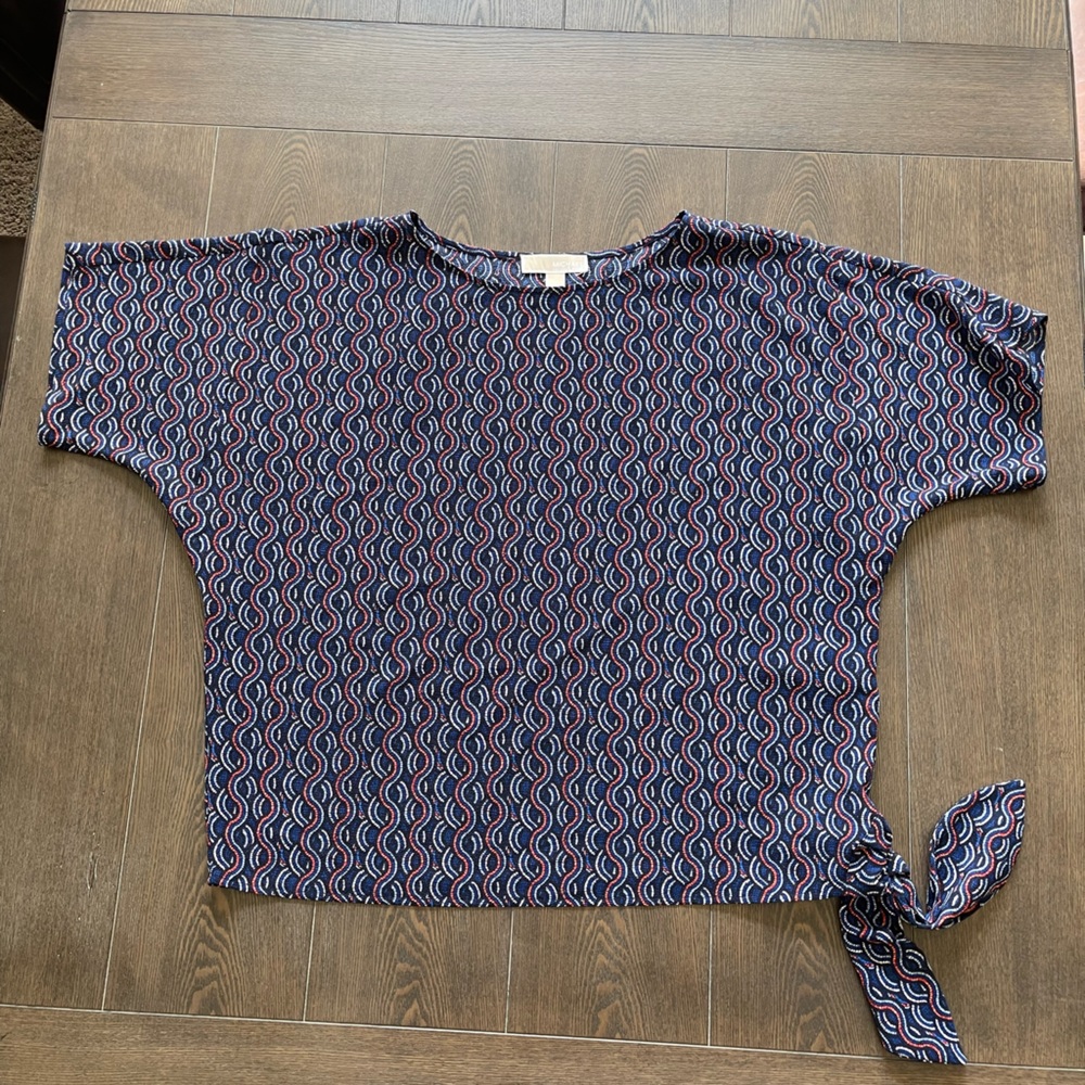 Michael Kors Red and Blue Woman’s Top. Size Medium. Excellent Condition.